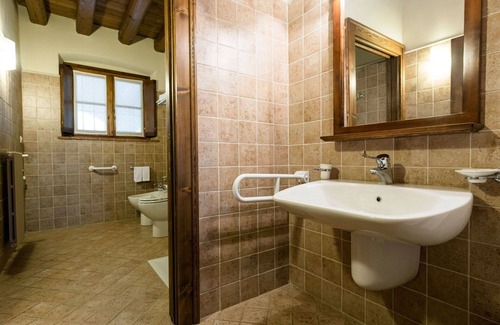 San Benedetto di Lugana Apartment | Lovely apartment for 4 people with A/C, WIFI, pool, TV, terrace and parking
