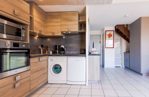 Sainte-Marie-Plage Apartment | Lovely apartment for 4 guests with TV, balcony and parking