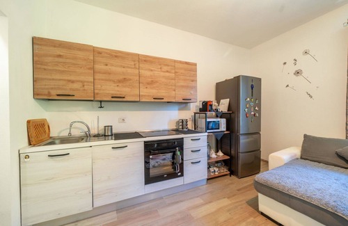 Porto Valtravaglia Apartment | Lovely apartment for 4 people with A/C, WIFI, TV and balcony