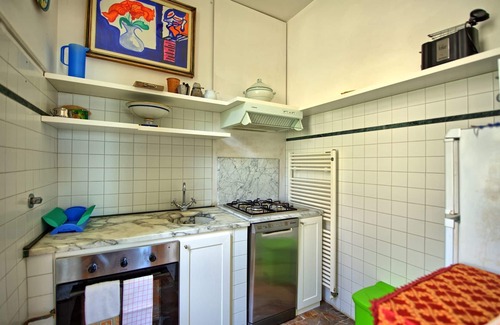 Greve in Chianti Apartment | Lovely apartment with pool, WIFI, TV, pets allowed and parking, close to Greve In Chianti