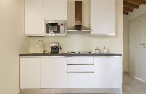 Pieve a Nievole Apartment | Lovely apartment for 2 guests with A/C, WIFI, hot tub, pool, TV, patio and pets allowed