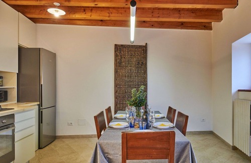 Caprino Veronese House | Lovely apartment in villa for 6 people with WIFI, TV and patio