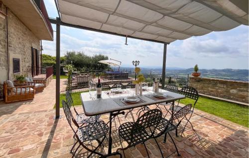 Civitella Benazzone Apartment | Lovely Apartment In Civitella Benazzone