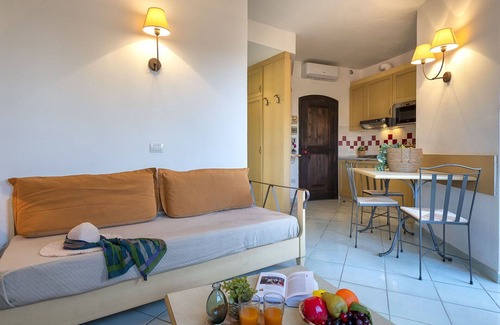 Canneddi Apartment | Lovely apartment for 4 people with pool, A/C, WIFI, TV, terrace, pets allowed and parking