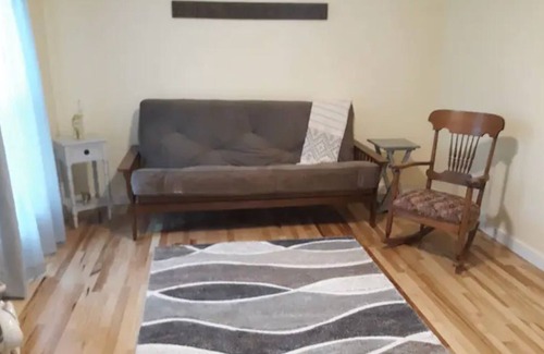 North Kingsville Apartment | Lovely apartment above The Yoga House