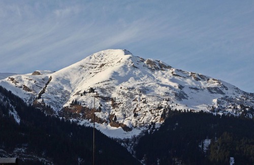 Bad Hofgastein Apartment | Lovely apartment for 6 people with WIFI, TV, terrace, pets allowed and parking