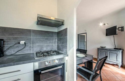 Cagnes-sur-Mer Apartment | Lovely apartment for 4 guests with WIFI, A/C, TV, terrace and parking