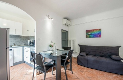 Cagnes-sur-Mer Apartment | Lovely apartment for 4 guests with WIFI, A/C, TV, terrace and parking
