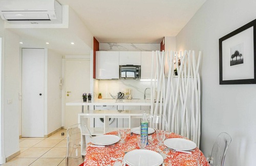Nice Apartment | Lovely apartment for 4 guests with WIFI, A/C, pool, TV, terrace and parking