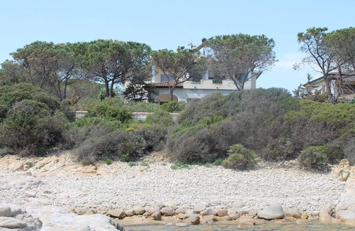 Cala Liberotto Apartment | Lovely apartment in the front row in front of the sea