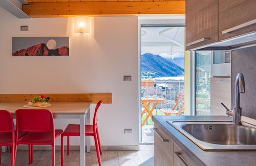 Novate Mezzola Apartment | Lovely apartment for 5 guests with WIFI, TV, balcony and parking