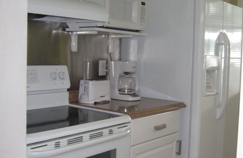 Boca Raton Apartment | LOVELY APARTMENT 1 MILE TO BEACH - DEERFIELD BEACH - FREE PARKING