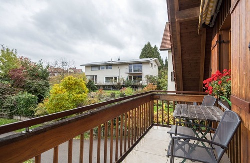 Aschach Apartment | Lovely Apartment ‘Apfelblüte’ on Farm House with Balcony and Mountain View