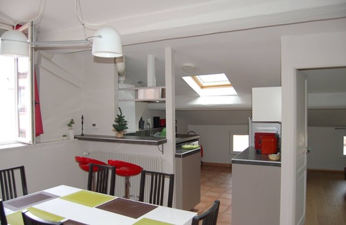Old Lyon Apartment | Lovely apartment, bright and quiet in the heart of the historic district