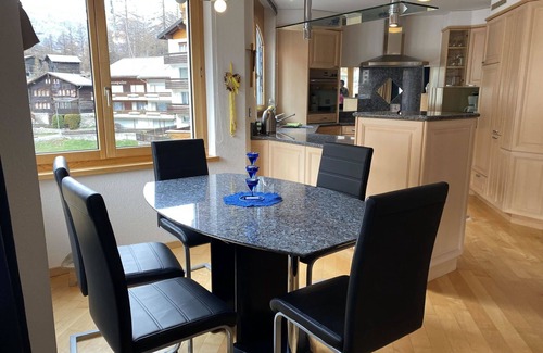 Saas Almagell Apartment | Lovely apartment for 4 guests with hot tub, WIFI, TV, balcony and parking