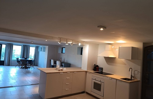 Montreal Apartment | Lovely apartment close to the airport