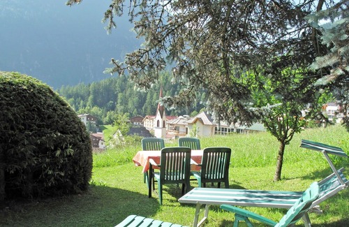 Finkenberg Apartment | Lovely apartment for 5 guests with WIFI, TV, terrace and parking