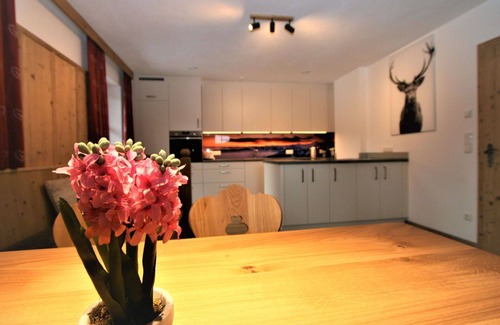 Wildschoenau Apartment | Lovely apartment for 10 people with WIFI, TV and patio