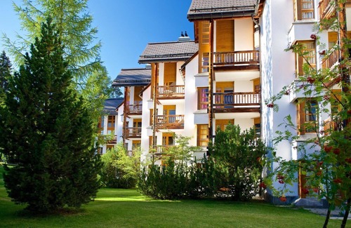 Lenzerheide Apartment | Lovely apartment for 4 people with pool and TV