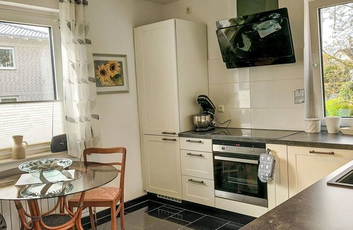 Bad Pyrmont Apartment | Lovely apartment for 2 guests with WIFI, TV and terrace