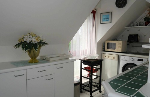 Pont-l'Abbe Apartment | Lovely apartment for 4 guests with WIFI, TV and terrace