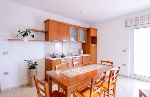 Brda Apartment | Lovely apartment for 5 people with A/C, pool, WIFI, TV, patio, panoramic view and parking