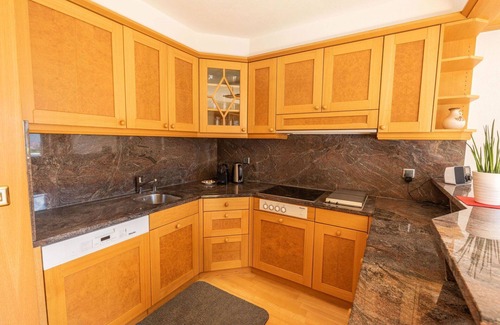 Saas Grund Apartment | Lovely apartment for 6 people with WIFI, TV and balcony