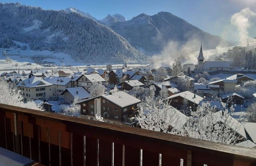 Zweisimmen Apartment | Lovely apartment for 6 guests with WIFI and balcony