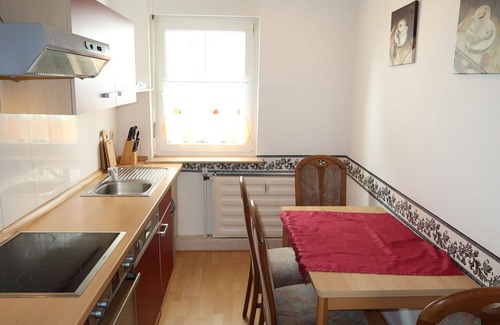 Schiffdorferdamm Apartment | Lovely apartment for 4 guests with WIFI, TV, pets allowed and parking