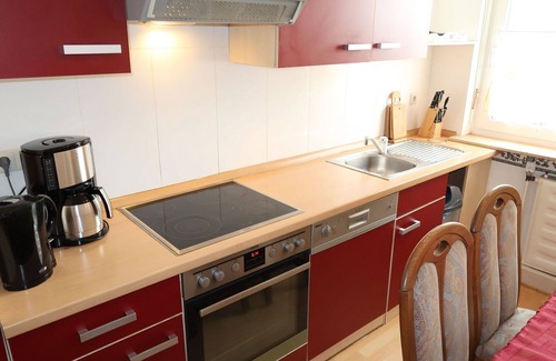 Schiffdorferdamm Apartment | Lovely apartment for 4 guests with WIFI, TV, pets allowed and parking