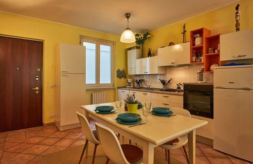 Valsolda Apartment | Lovely apartment for 4 people with pool, WIFI, TV, terrace and pets allowed
