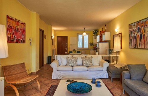 Valsolda Apartment | Lovely apartment for 4 people with pool, WIFI, TV, terrace and pets allowed