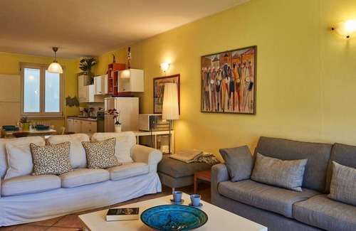Valsolda Apartment | Lovely apartment for 4 people with pool, WIFI, TV, terrace and pets allowed