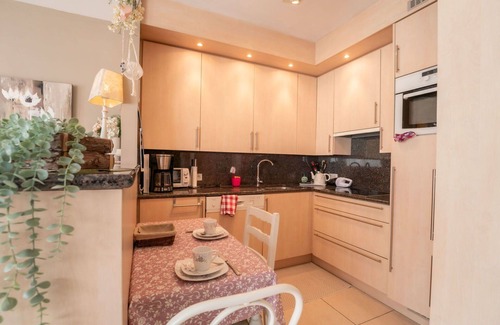 Wenduine Apartment | Lovely apartment for 2 people with WIFI, TV, terrace and pets allowed