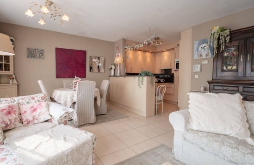 Wenduine Apartment | Lovely apartment for 2 people with WIFI, TV, terrace and pets allowed