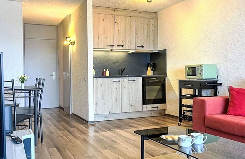 Champex-Lac Apartment | Lovely apartment for 2 people with WIFI, TV and balcony