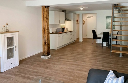 Eversmeer Apartment | Lovely apartment for 3 people with WIFI, TV, terrace, pets allowed and parking