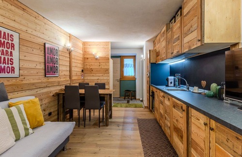 Pinzolo Apartment | Lovely apartment for 3 people with WIFI and TV