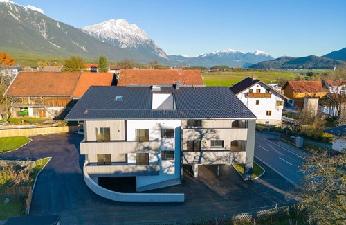 Fronhausen Apartment | Lovely apartment for 4 people with WIFI, TV, patio and parking