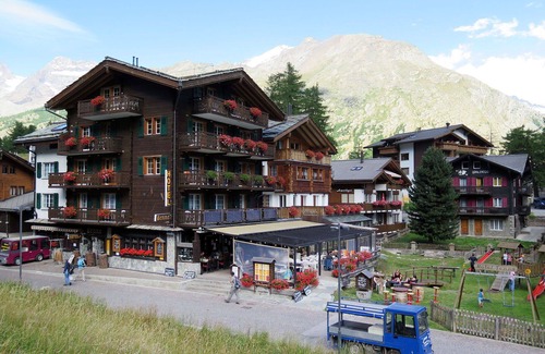 Saas-Fee Apartment | Lovely apartment for 4 people with WIFI and balcony