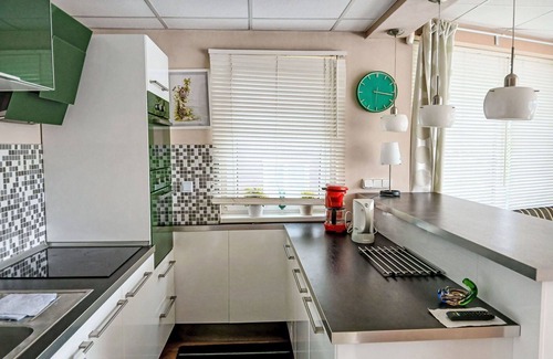 Stribrna Skalice Apartment | Lovely apartment for 4 guests with WIFI, TV, terrace, panoramic view and parking