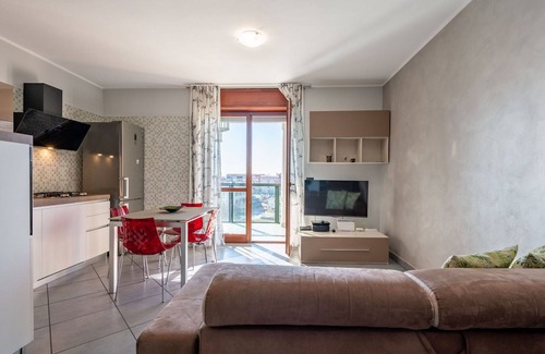 Barriera di Milano Apartment | Lovely apartment for 4 guests with WIFI, TV, terrace and parking