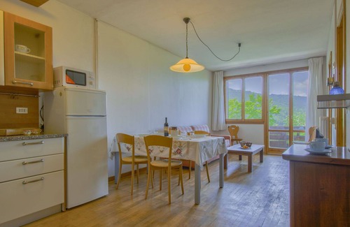 Abetone Apartment | Lovely apartment for 4 people with WIFI, TV, terrace, pets allowed and parking