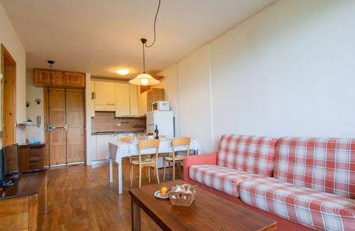 Abetone Apartment | Lovely apartment for 4 people with WIFI, TV, terrace, pets allowed and parking