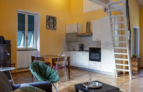 Prela Apartment | Lovely apartment for 4 guests with WIFI, A/C, pool, TV, patio and pets allowed