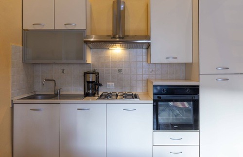 Prela Apartment | Lovely apartment for 4 guests with WIFI, A/C, pool, TV, patio and pets allowed