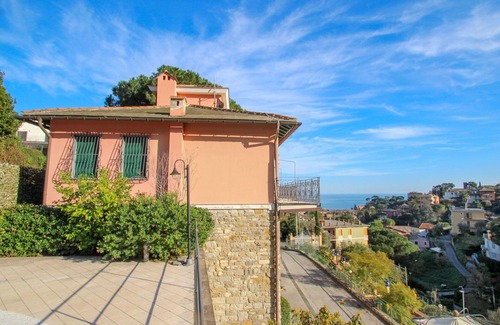 Rapallo Apartment | Lovely apartment for 4 people with pool, A/C, TV and patio