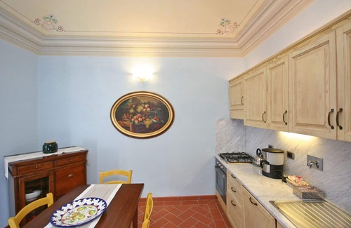 Volterra Apartment | Lovely apartment for 4 guests with WIFI, pool, TV and pets allowed, close to San Gimignano