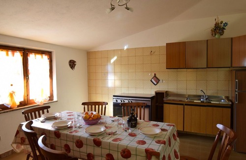 San Lorenzo Apartment | Lovely apartment for 5 people with WIFI, TV, balcony and panoramic view