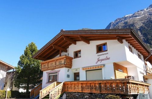 Huben Apartment | Lovely apartment for 6 guests with WIFI, balcony and pets allowed